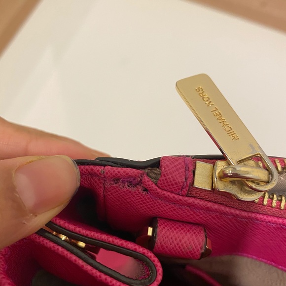 Michael kors bag - Picture 10 of 10